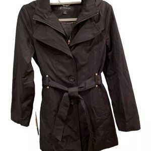 INC International Concepts Woman’s Black Trench Coat. Size Sm. Hood & Zip Closur